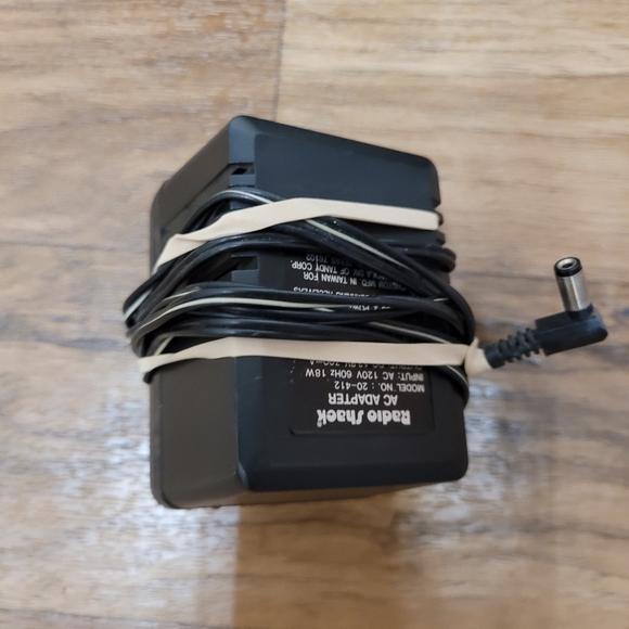 Radio Shack Pro-2036  Hyperscan 800mhz Scanner - Picture 9 of 9